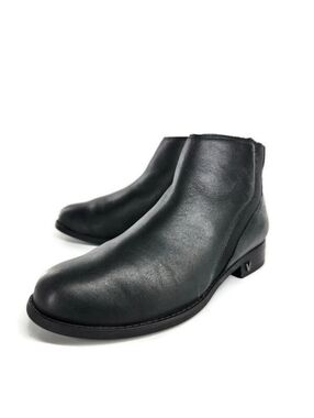 Vionic Thatcher Black Leather Water Resistant Pull-On Chelsea Ankle Boots